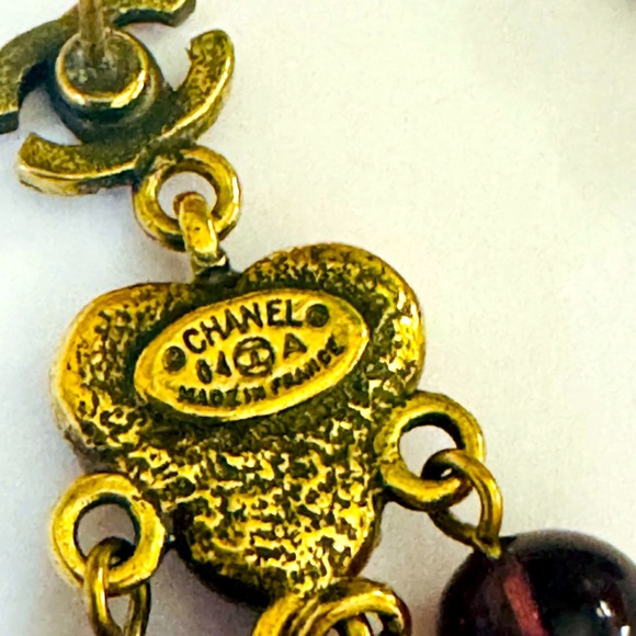 2004 CHANEL Gripoix Fall/Winter Dangle Pink Crystal Amethyst Bead Earrings - Picture 7 of 10